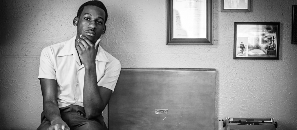 leon bridges post